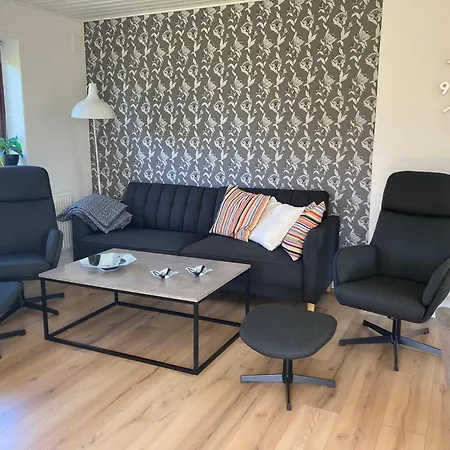 Lille Rode Hus Mando 里伯